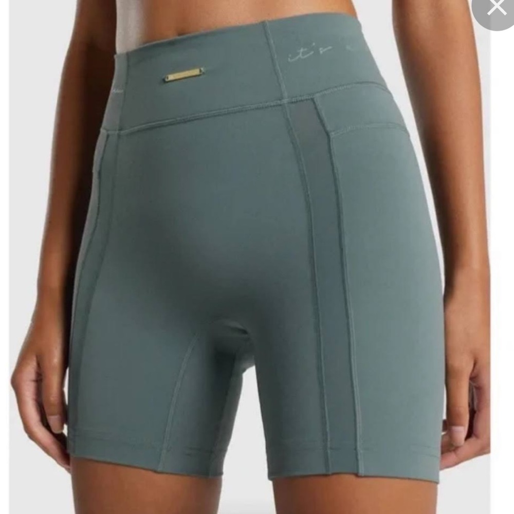 Gymshark x Whitney Simmons Original Collaboration